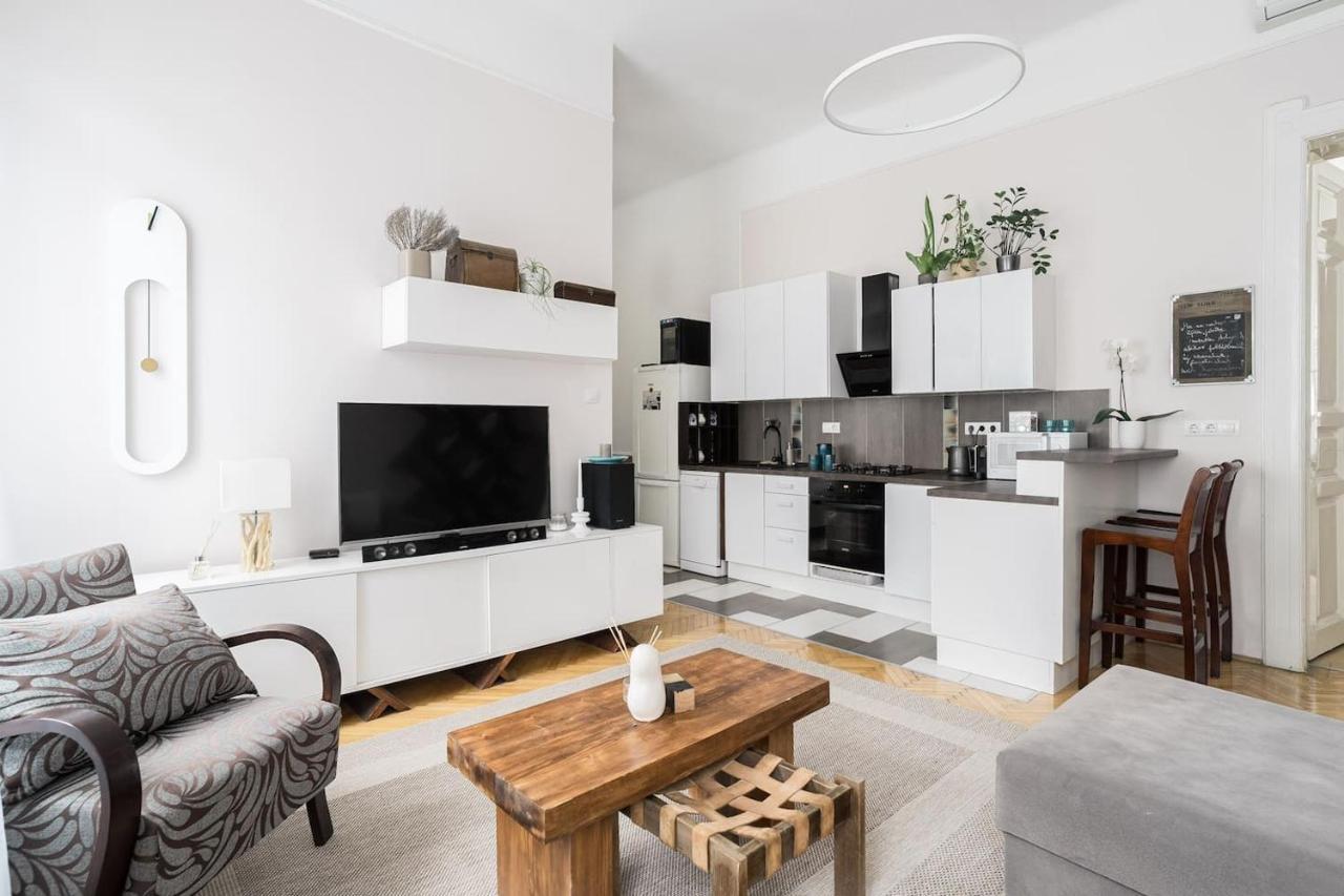 Sunrise Lounge Corvin 63M2 Ac Apartment Budapest Luaran gambar